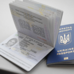 образец биометрического загранпаспорта Украина