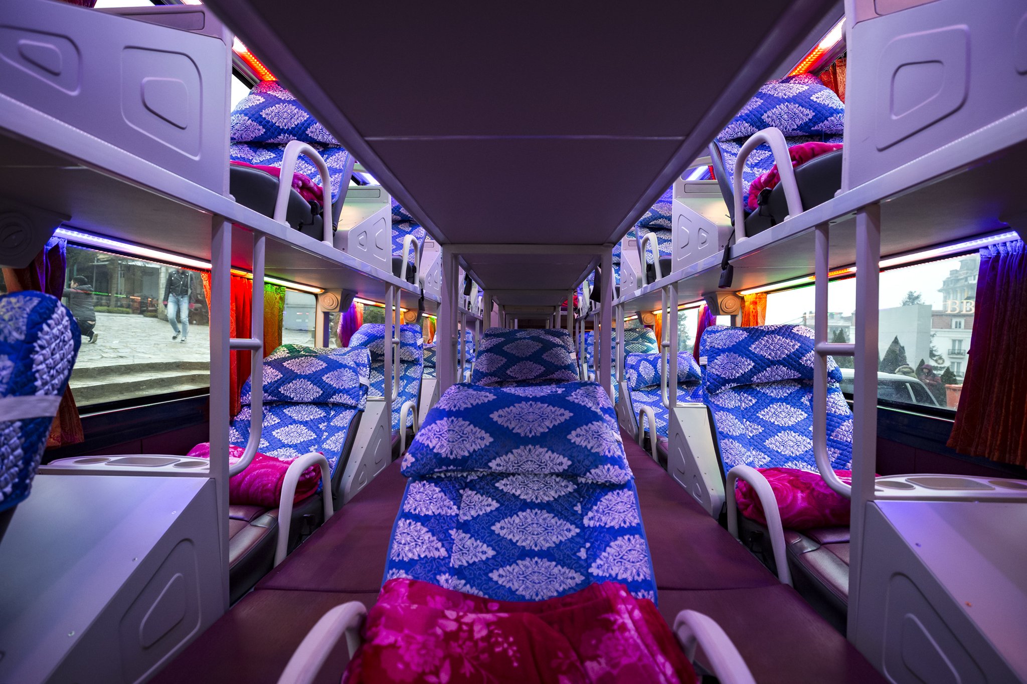 Спальний автобус