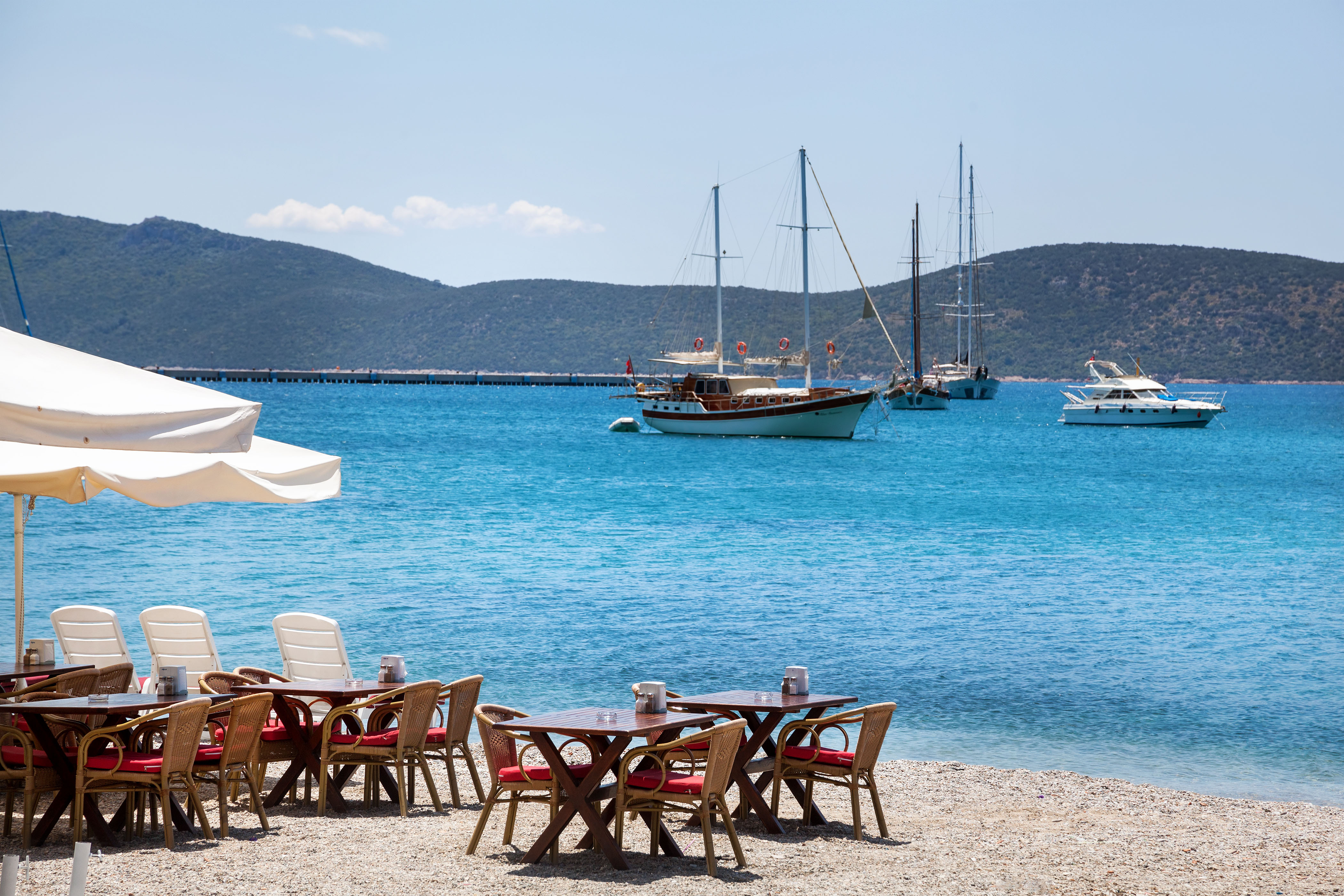 Дві частини одного цілого