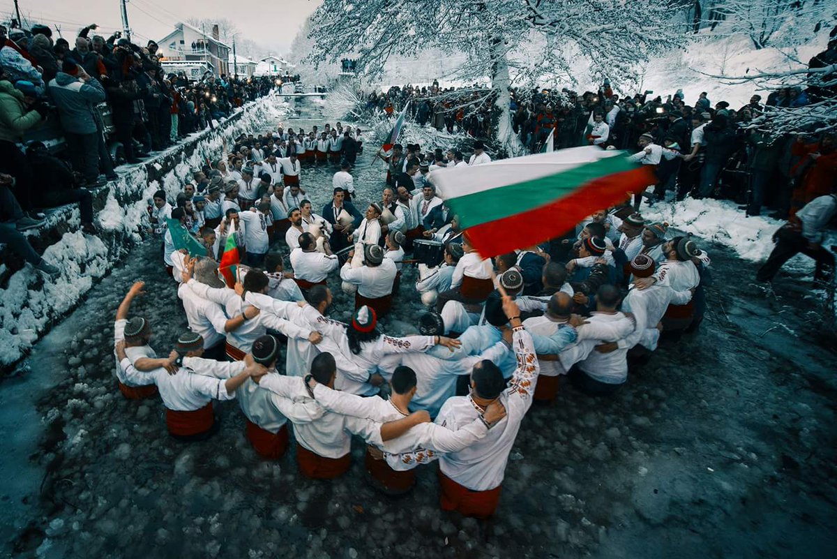 Залучення до традиції